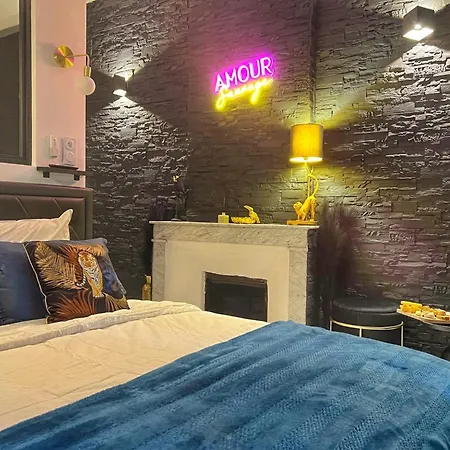 Apartment Sauvage-love Room****, Centre-historique *
